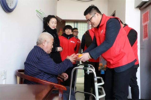 乾港集團(tuán)公益活動